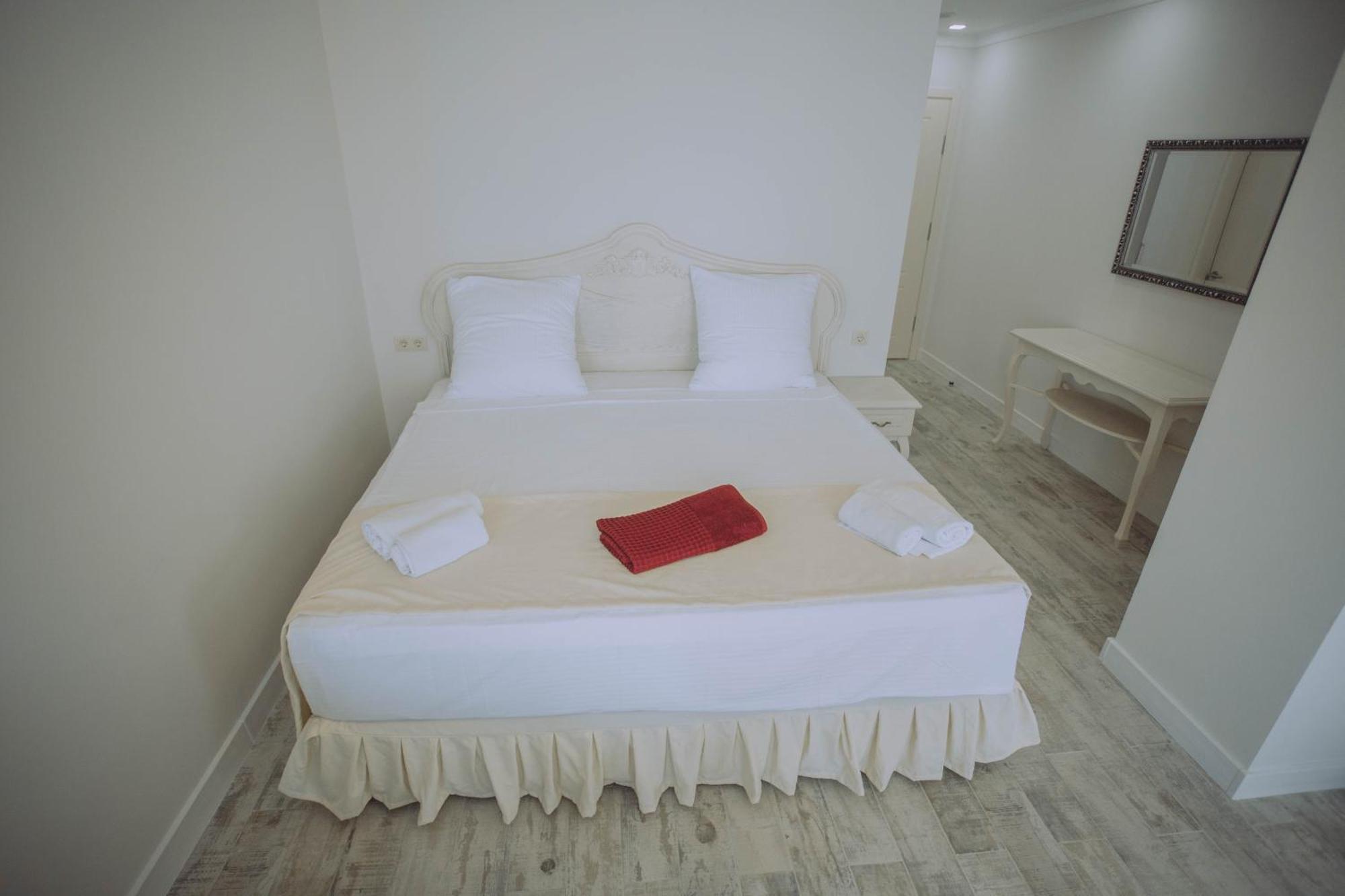 Royal Medis Hotel Batumi Luaran gambar