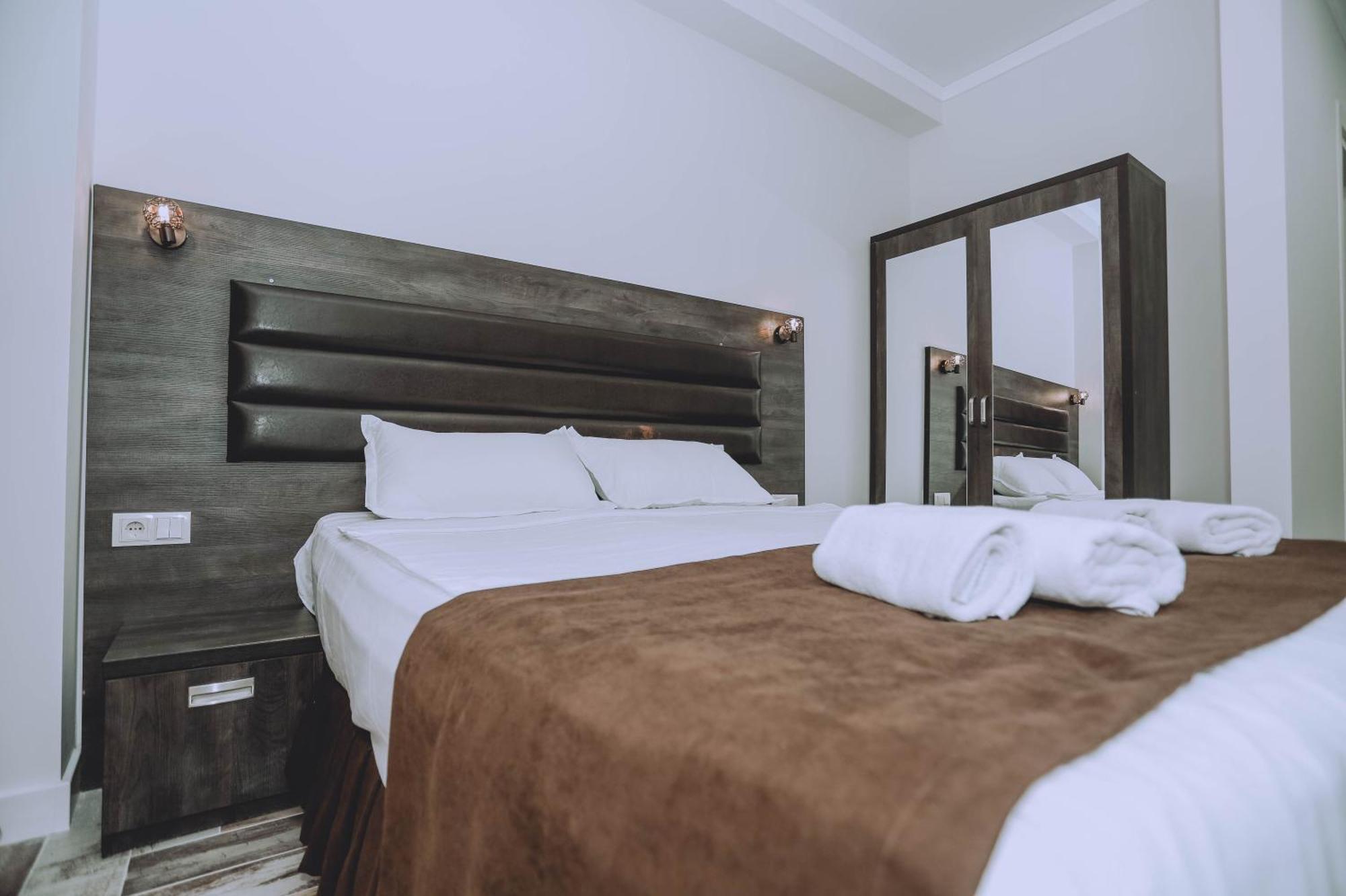 Royal Medis Hotel Batumi Luaran gambar