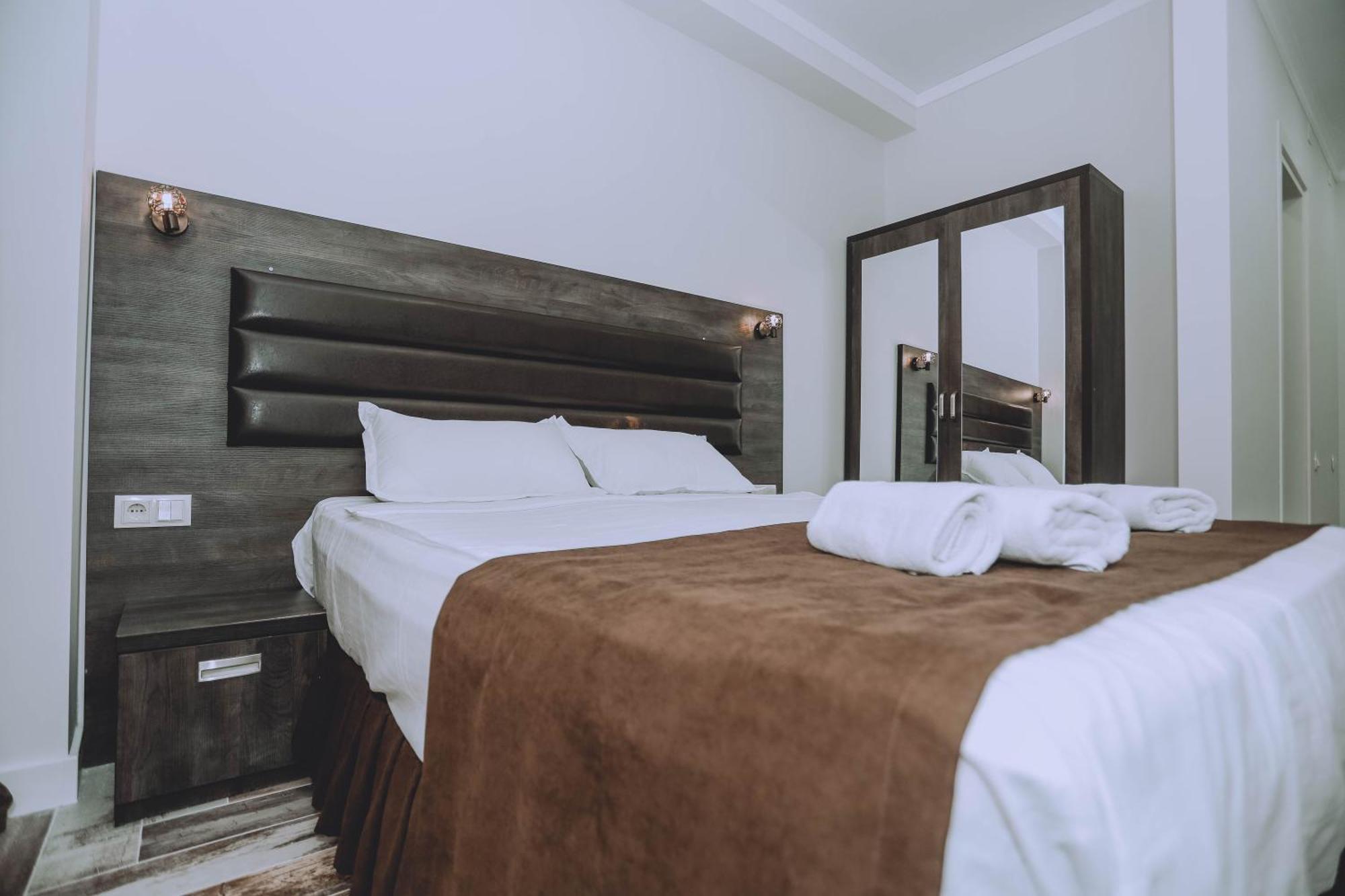 Royal Medis Hotel Batumi Luaran gambar
