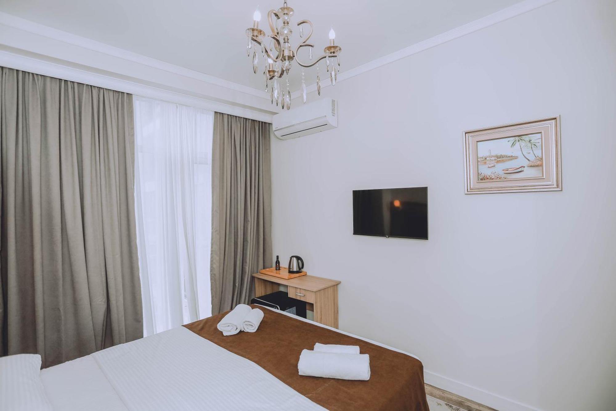 Royal Medis Hotel Batumi Luaran gambar