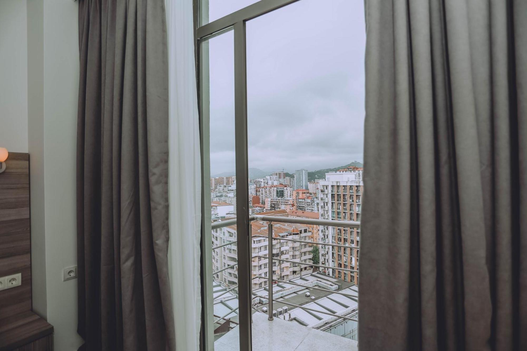 Royal Medis Hotel Batumi Luaran gambar