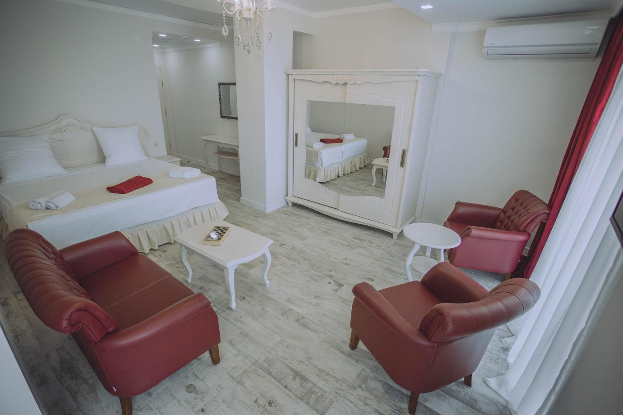 Royal Medis Hotel Batumi Luaran gambar